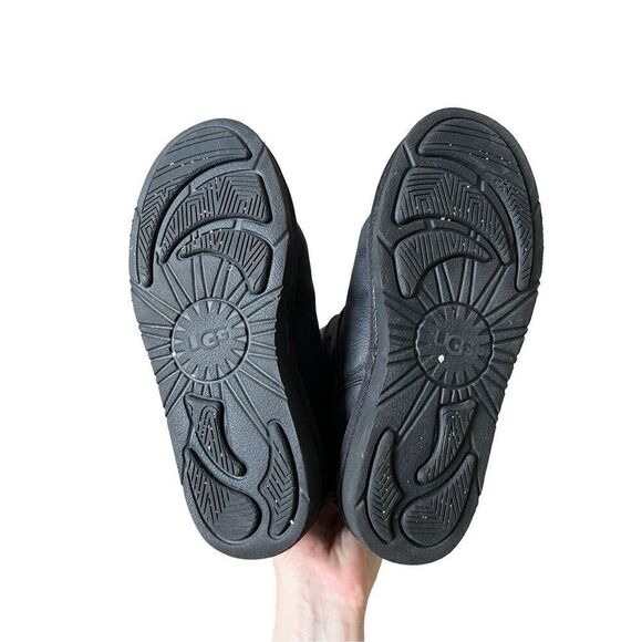 UGG Australia Women Sutter Black Leather Dual Buckle Moto Biker Boots size 6 - Picture 5 of 10